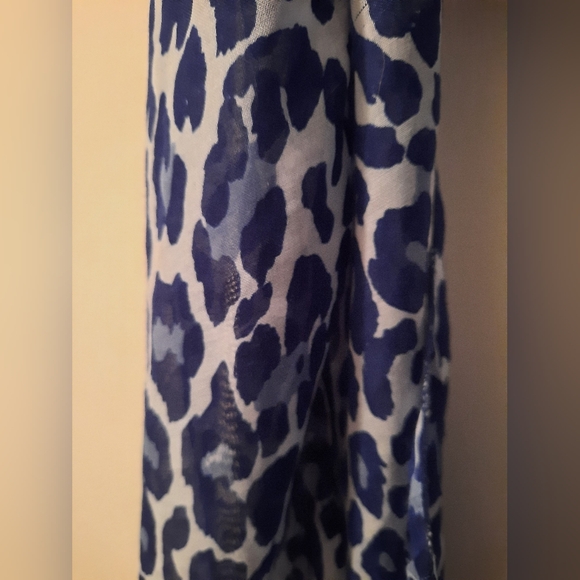 Blue Leopard Print Scarf - Picture 6 of 7